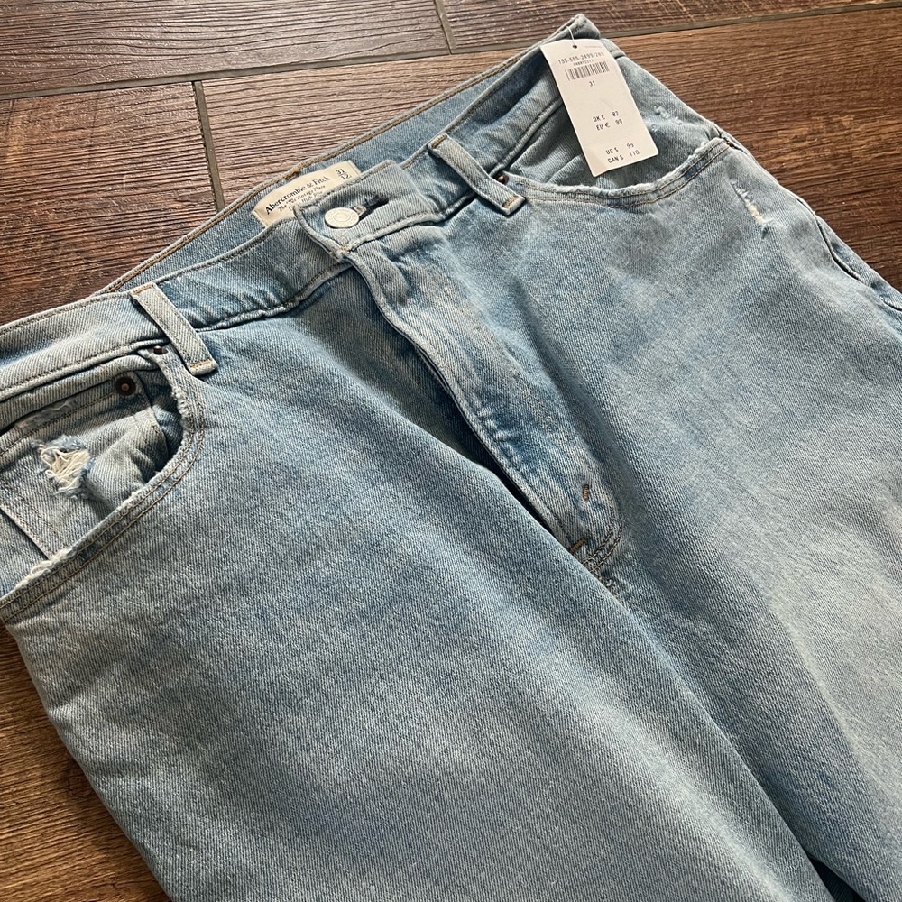 Abercrombie & Fitch 70's Vintage Flare Ultra High Rise Jeans, size 31 / 12 reg.